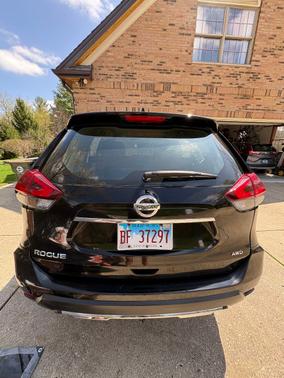 Black 2020 Nissan Rogue S