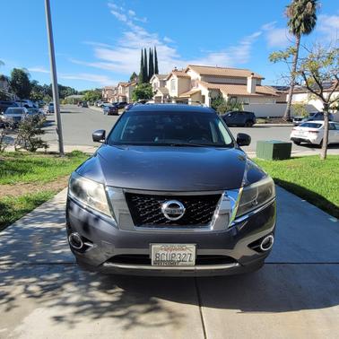 2013 Nissan Pathfinder Platinum