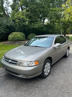 1999 Nissan Altima XE