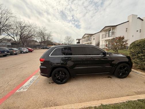 Black 2016 Jeep Grand Cherokee High Altitude