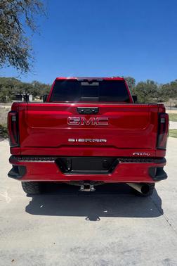 2024 GMC Sierra 2500 AT4