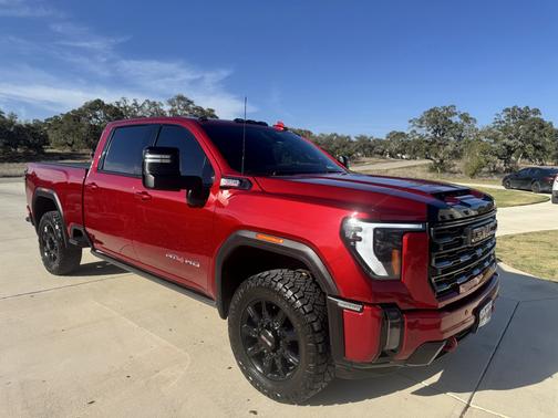 2024 GMC Sierra 2500 AT4
