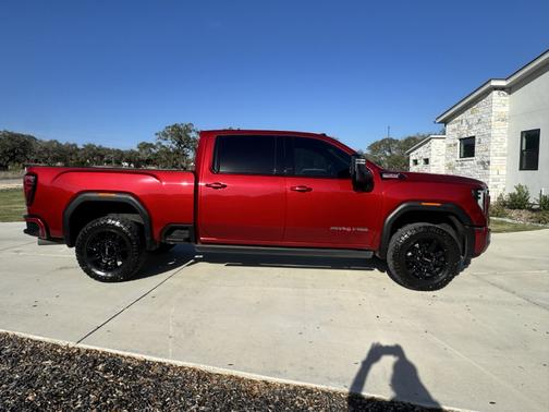 2024 GMC Sierra 2500 AT4