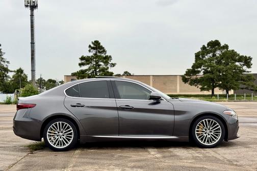 2017 Alfa Romeo Giulia Ti