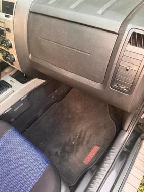 Black 2009 Ford Escape XLT