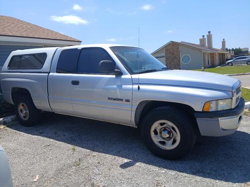 Silver 2001 Dodge Ram 1500 Quad Cab