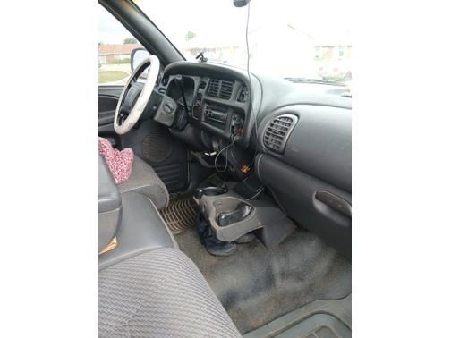 Silver 2001 Dodge Ram 1500 Quad Cab