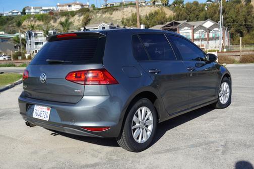 2016 Volkswagen Golf TSI S 4-Door
