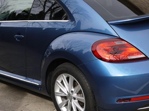 2019 Volkswagen Beetle 2.0T SE