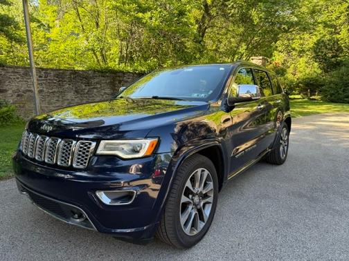 Blue 2017 Jeep Grand Cherokee Overland
