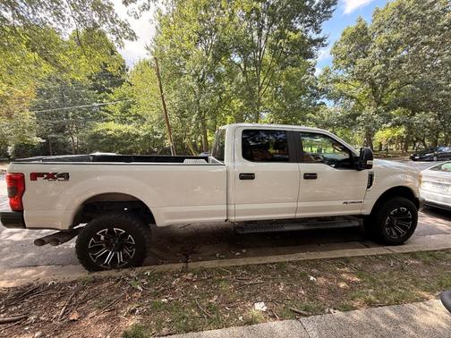 White 2018 Ford F-350 XL