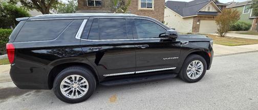 Black 2021 GMC Yukon SLT