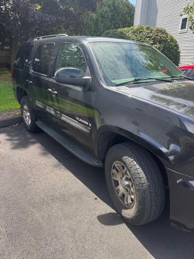 Black 2007 GMC Yukon SLE