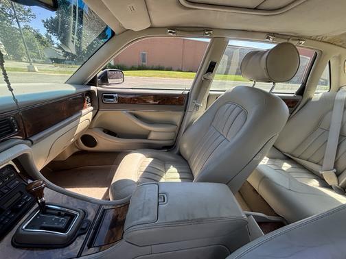 1996 Jaguar XJ6 Base