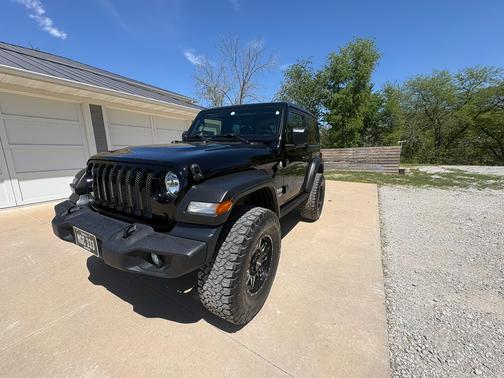 Black 2019 Jeep Wrangler Sport