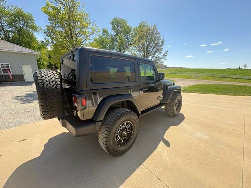 Black 2019 Jeep Wrangler Sport