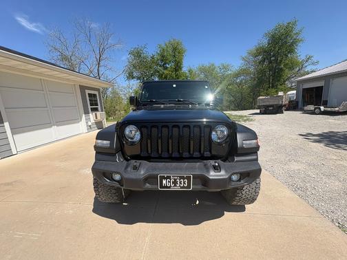 Black 2019 Jeep Wrangler Sport