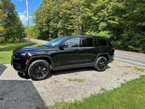 Black 2025 Jeep Grand Cherokee L Altitude