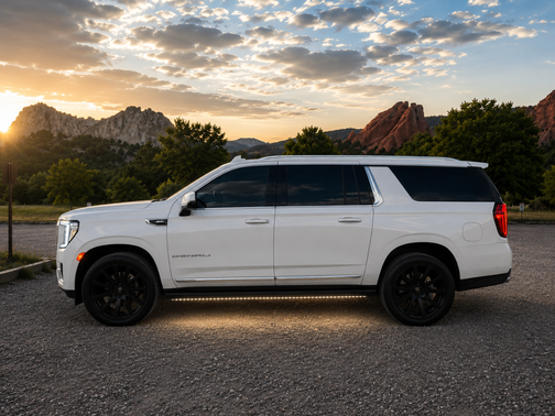 White 2023 GMC Yukon XL Denali