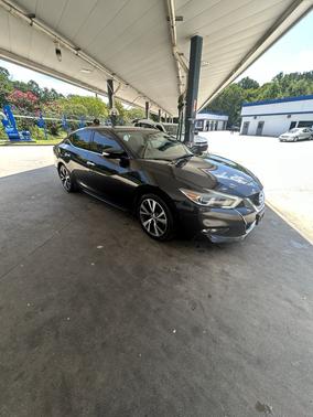 Black 2017 Nissan Maxima 3.5 SL