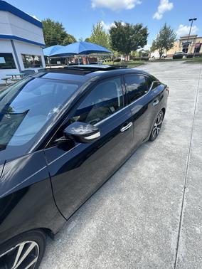 Black 2017 Nissan Maxima 3.5 SL
