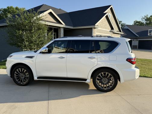 2021 Nissan Armada Platinum