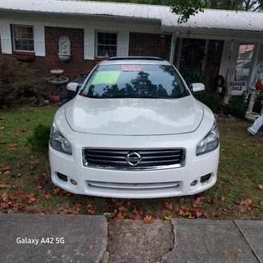 White 2012 Nissan Maxima SV