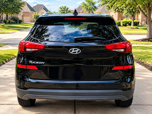 Black 2021 Hyundai TUCSON Value