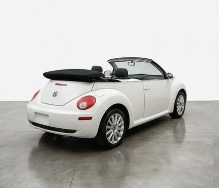 White 2009 Volkswagen New Beetle S