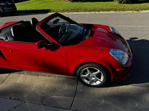 Red 2003 Toyota MR2 Spyder