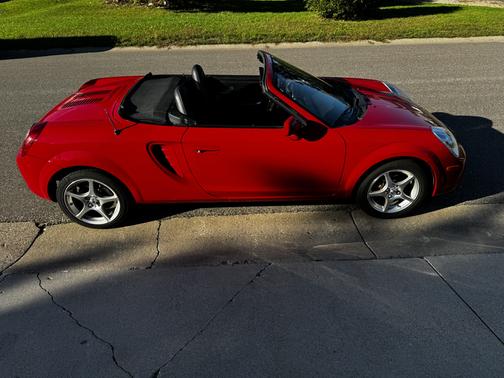 Red 2003 Toyota MR2 Spyder