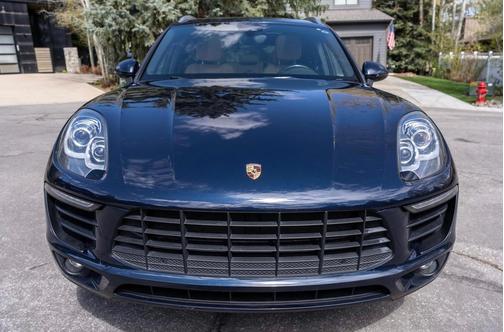Blue 2017 Porsche Macan Macan S