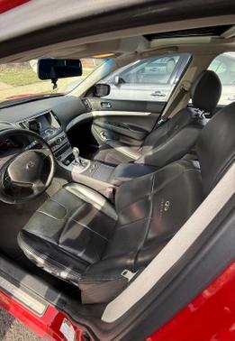 2009 INFINITI G37 x