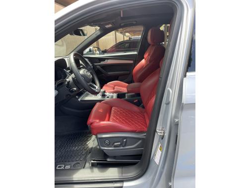 Photo 4 of 4 of 2020 Audi SQ5 3.0T Premium