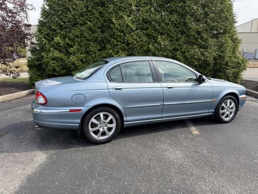 2004 Jaguar X-Type 2.5