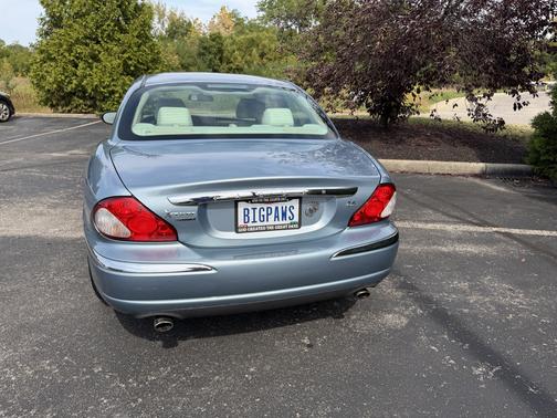 2004 Jaguar X-Type 2.5