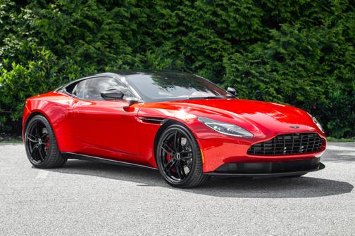 2023 Aston Martin DB11 V8