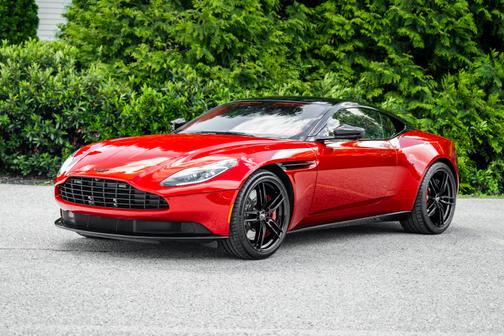 2023 Aston Martin DB11 V8