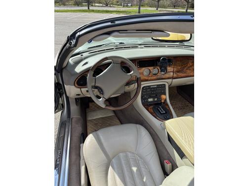 1999 Jaguar XK8 Base