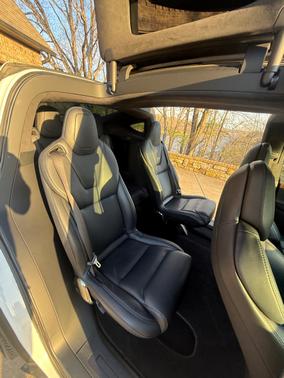 White 2019 Tesla Model X Long Range