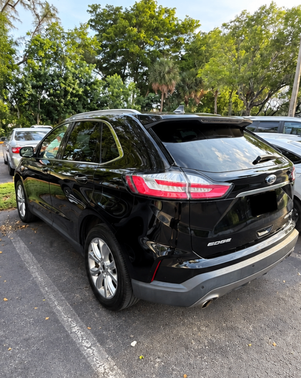Black 2020 Ford Edge Titanium