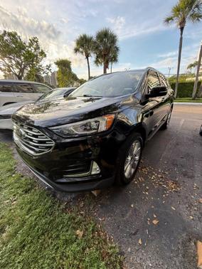 Black 2020 Ford Edge Titanium