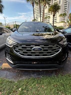 Black 2020 Ford Edge Titanium
