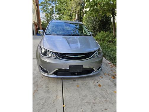 2018 Chrysler Pacifica Hybrid Limited