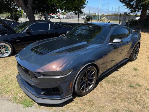 2024 Ford Mustang Dark Horse