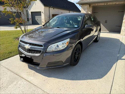 Gray 2013 Chevrolet Malibu 1LT