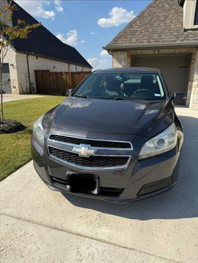 Gray 2013 Chevrolet Malibu 1LT