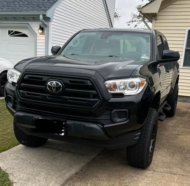 2019 Toyota Tacoma SR