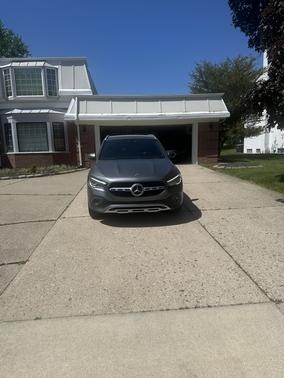 Gray 2021 Mercedes-Benz GLA 250 4MATIC