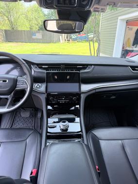 Gray 2023 Jeep Grand Cherokee L Limited
